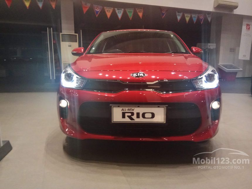 Jual Mobil KIA Rio 2017 YB 1.4 di Jawa Barat Manual 