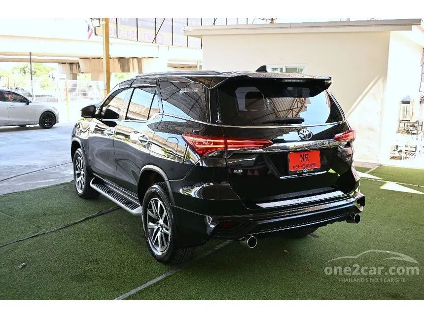 2018 Toyota FORTUNER V SUV