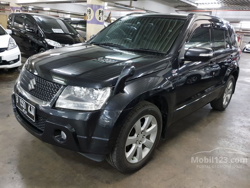 Jual Mobil  Suzuki  Grand  Vitara  2010 2 4 2 4 di DKI Jakarta  