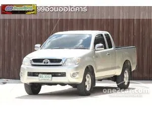 2011 Toyota HILUX VIGO 2.7 G Smart Cab Pickup