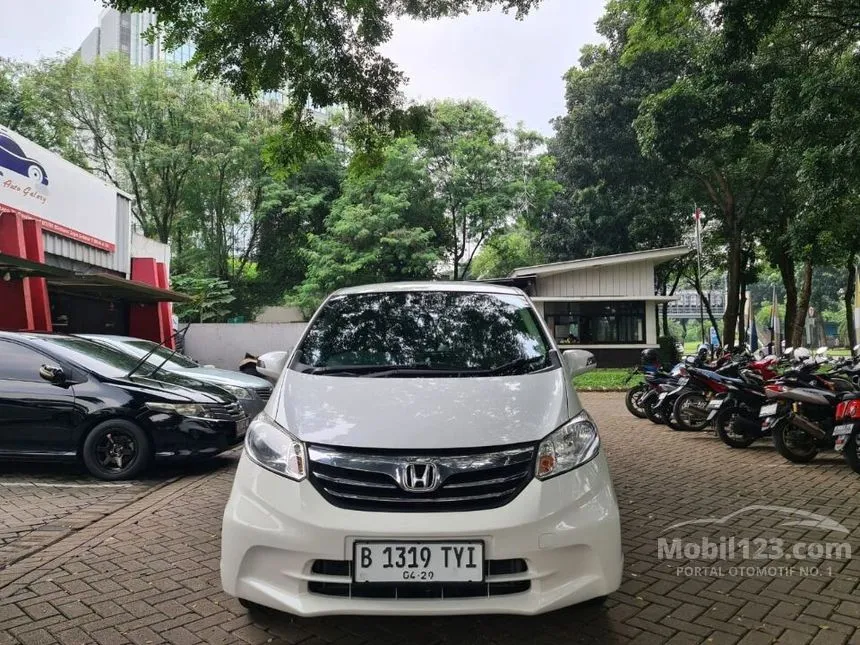 Jual Mobil Honda Freed 2013 E 1.5 di DKI Jakarta Automatic MPV Putih Rp 145.000.000