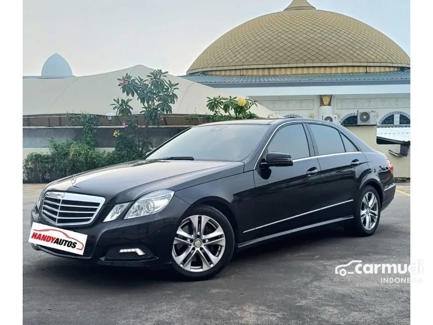 2009 Mercedes-Benz E300 Avantgarde AMG Sedan