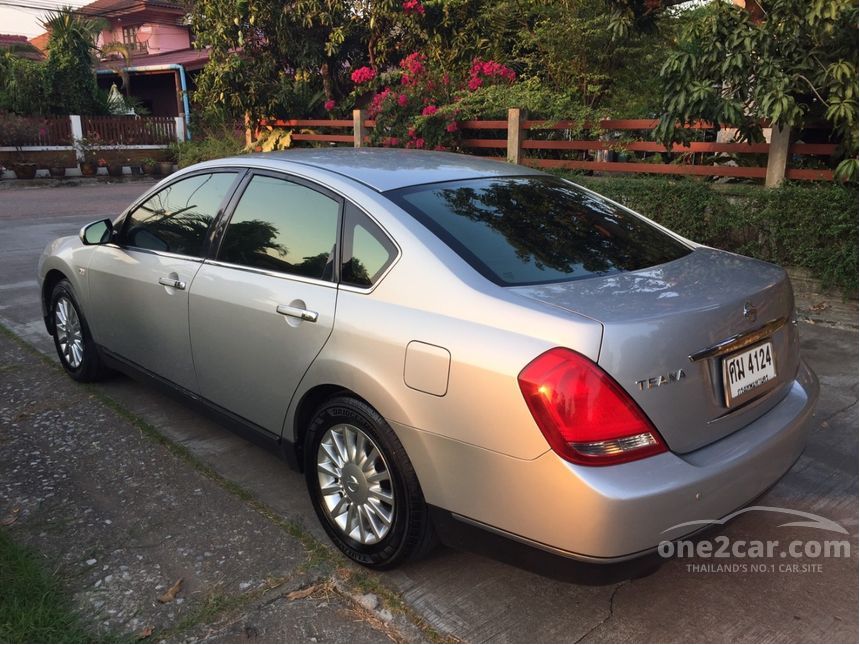 Nissan teana 2005