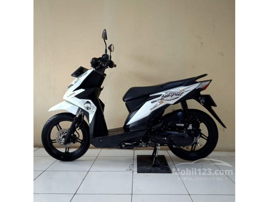  Jual Motor Honda Beat 2018 110 0.1 di Jawa Barat Automatic 