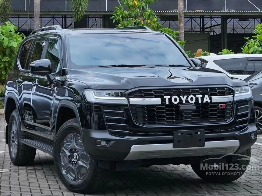 Jual Mobil Toyota Land Cruiser 2024 GR