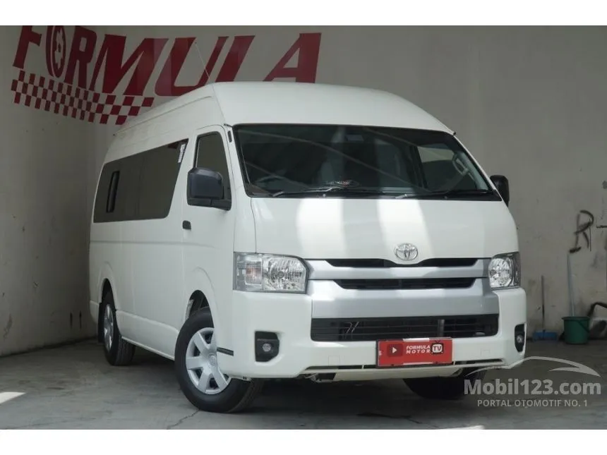 2025 Toyota Hiace Commuter Van