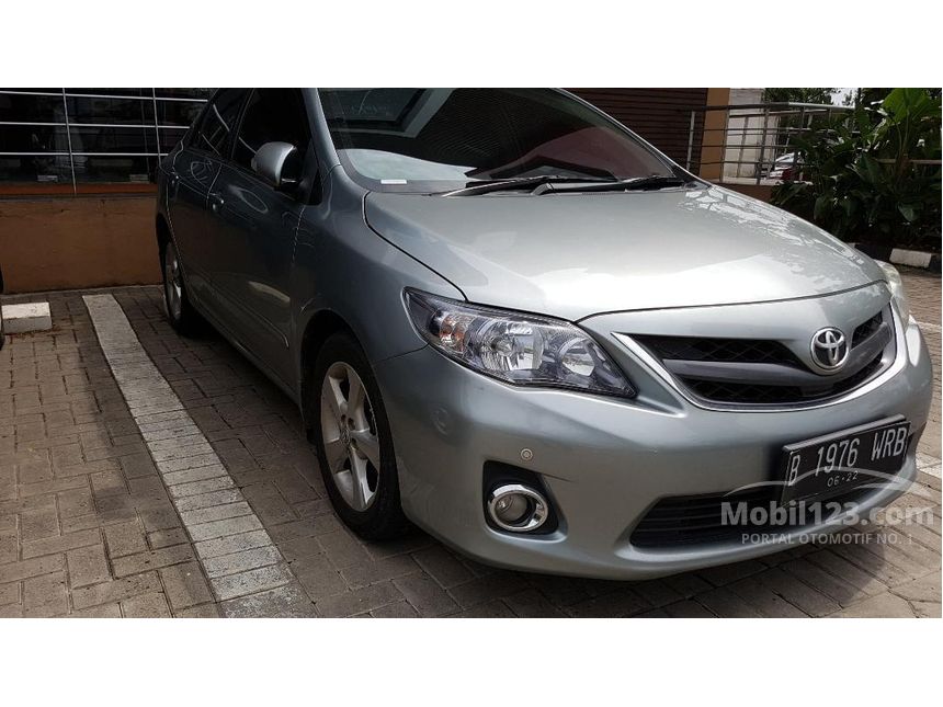 2012 Toyota Corolla Altis V Sedan