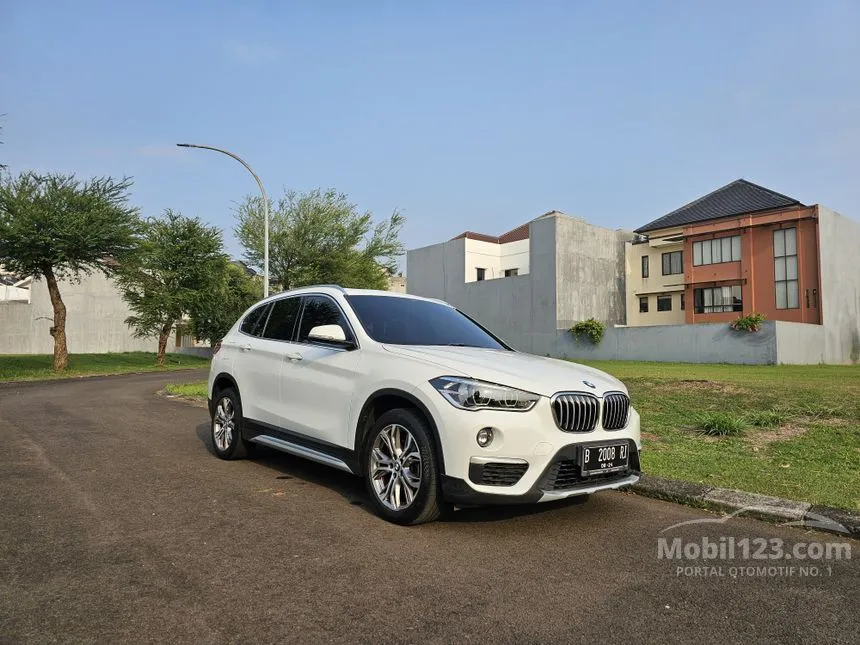 Jual Mobil BMW X1 2019 sDrive18i xLine 1.5 di Banten Automatic SUV Putih Rp 375.000.000