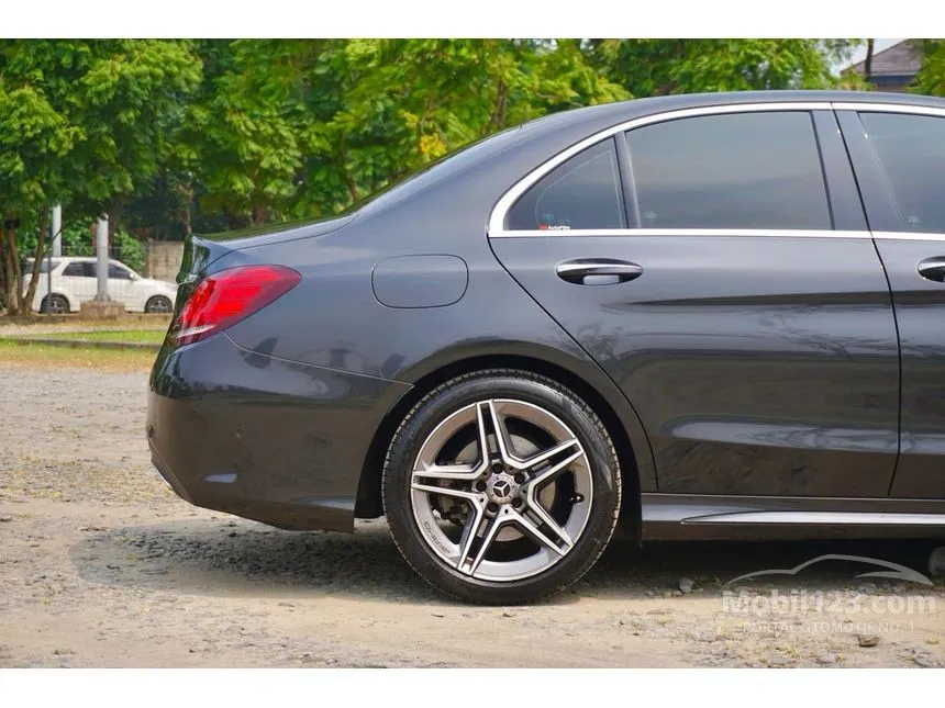 2020 Mercedes-Benz C200 AMG Final Edition Sedan
