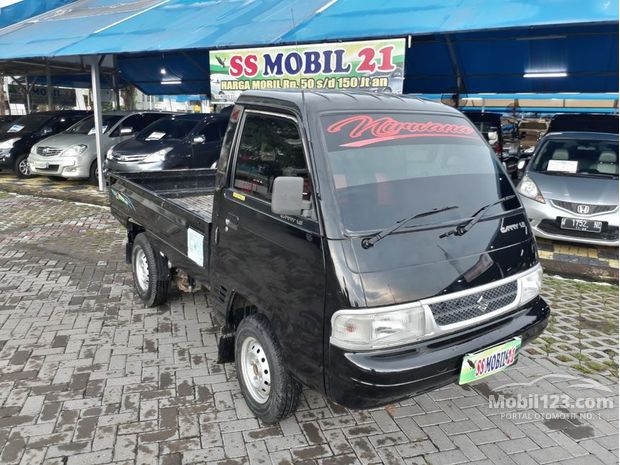 Suzuki Carry Mobil bekas dijual di Jawa-timur Indonesia 