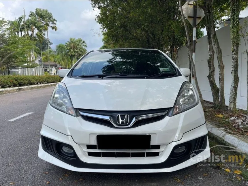 2014 Honda Jazz S i-VTEC Hatchback