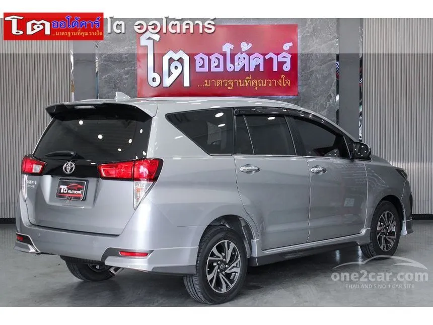 2020 Toyota Innova Crysta Wagon