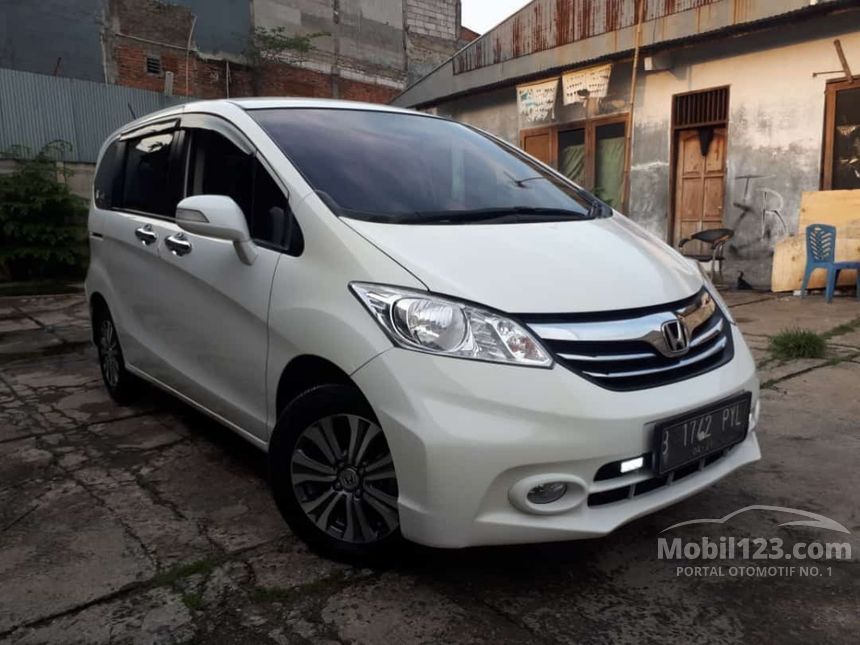 Honda freed 2015