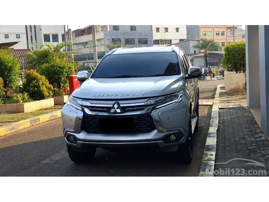 2017 Mitsubishi Pajero Sport Dakar 4X2 SUV