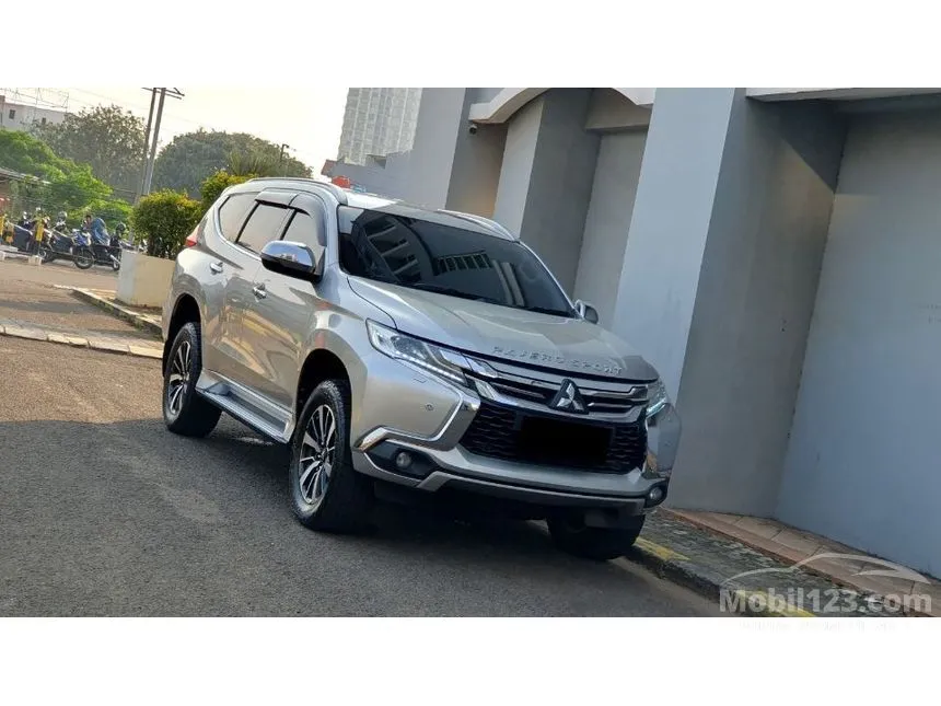 2017 Mitsubishi Pajero Sport Dakar 4X2 SUV