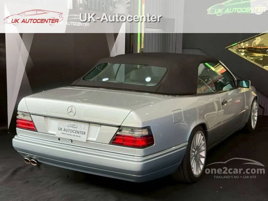 1997 Mercedes-Benz E220 Executive Sedan