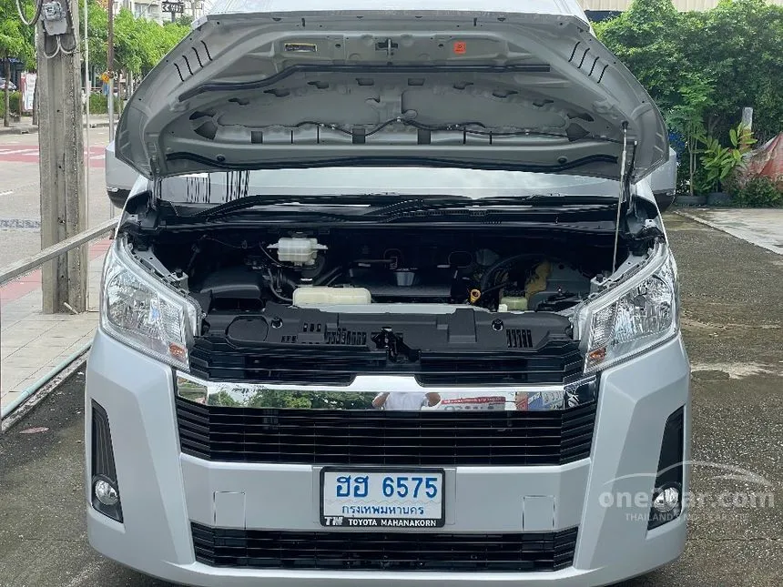 2019 Toyota Commuter Van