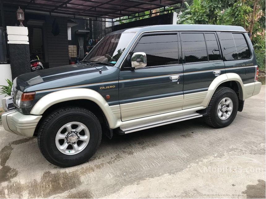 Jual Mobil  Mitsubishi Pajero  1996 V6 3 0 3 0 di DKI 