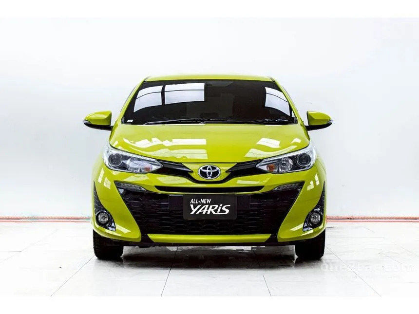 2018 Toyota YARIS G Hatchback