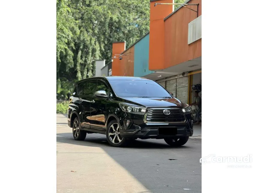 2022 Toyota Kijang Innova Venturer MPV