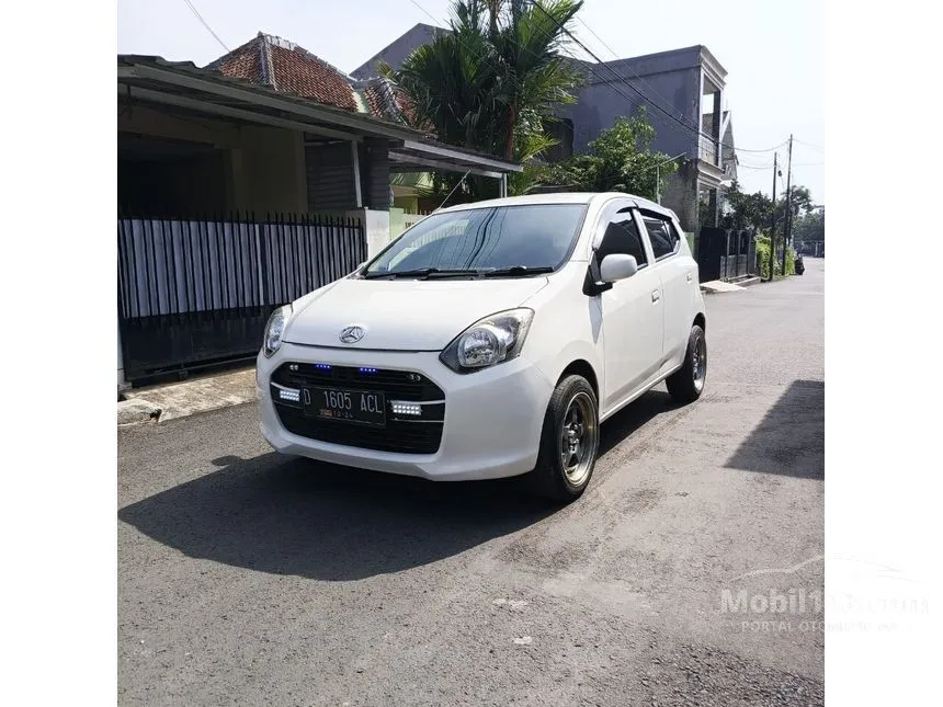 Jual Mobil Daihatsu Ayla 2014 M 1.0 di Jawa Barat Manual Hatchback Putih Rp 80.000.000