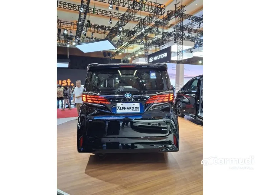2026 Toyota Alphard XE HEV (Non Premium Color) MPV