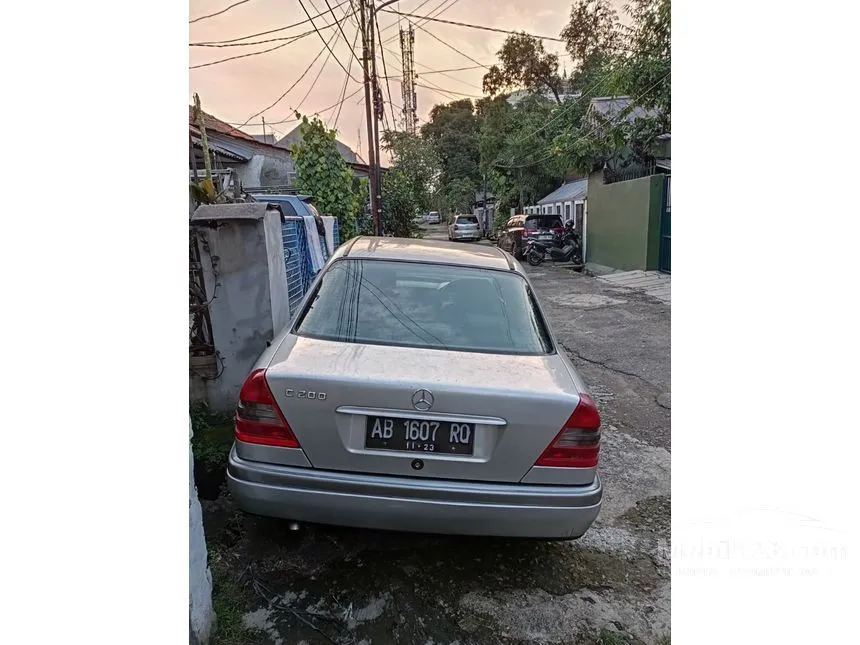 1996 Mercedes-Benz C200 Sedan