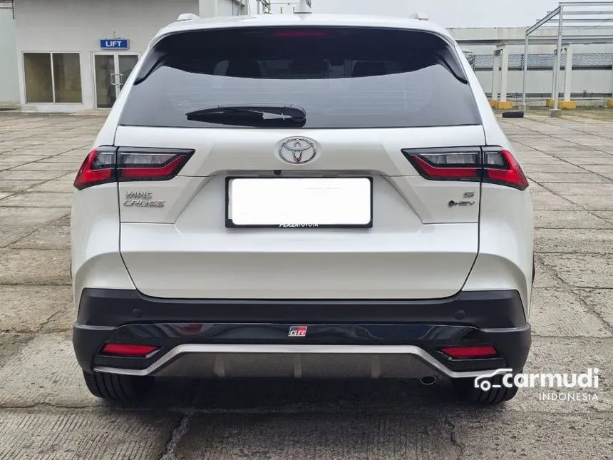 2024 Toyota Yaris Cross S with GR Parts Aero Pkg SUV