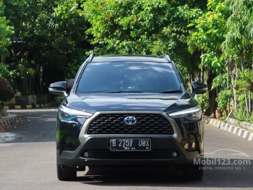 Jual Mobil Toyota Corolla Cross 2020 Hybrid 1.8 di Banten Automatic Wagon Hitam Rp 370.000.000