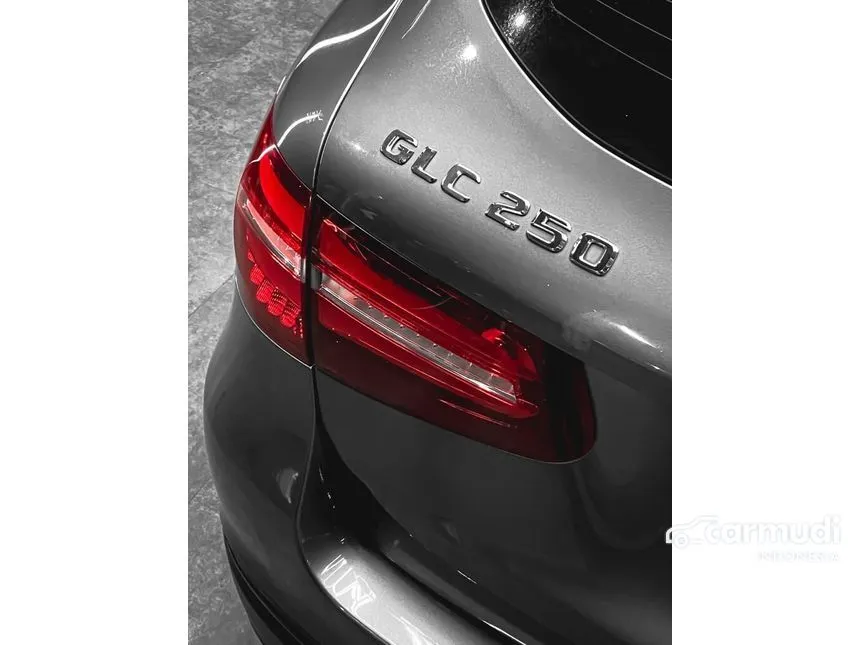 2016 Mercedes-Benz GLC250 4MATIC SUV