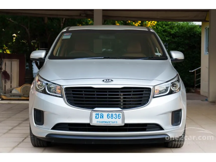 2015 Kia Grand Carnival LX Wagon