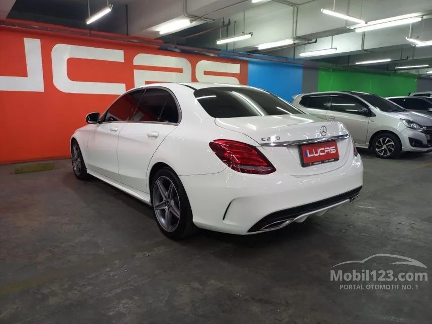 2018 Mercedes-Benz C200 AMG Sedan