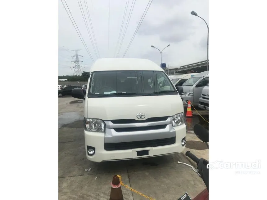 2024 Toyota Hiace Commuter Van Wagon