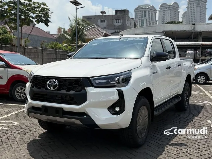 2025 Toyota Hilux V Pickup
