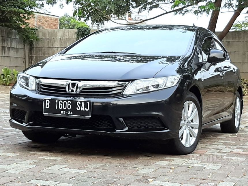  Jual Mobil Honda Civic 2014 FB 1.8 di Jawa Barat Automatic Sedan Hitam 