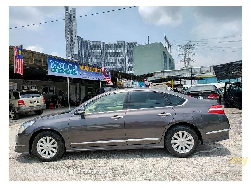 2011 Nissan Teana Premium Sedan