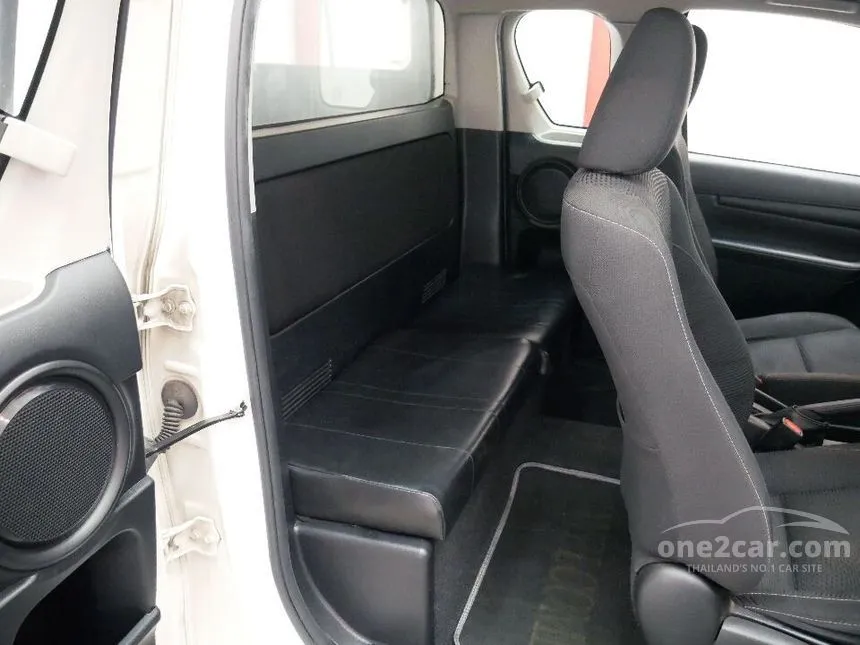 2017 Toyota Hilux Revo J Pickup