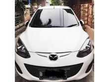 2013 Mazda 2 1.5 V / AT Hatchback 2103 - Murah / Kilometer Rendah
