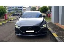 2023 Mazda 3 2.0 SKYACTIV-G Sedan abu sunroof km 19 ribuan