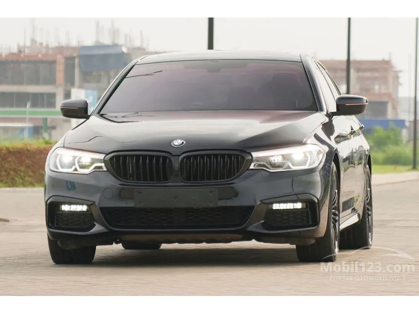 2020 BMW 520i M Sport 75th Edition Sedan