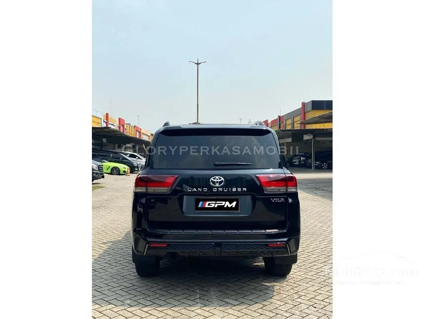 2024 Toyota Land Cruiser 300 VX-R SUV