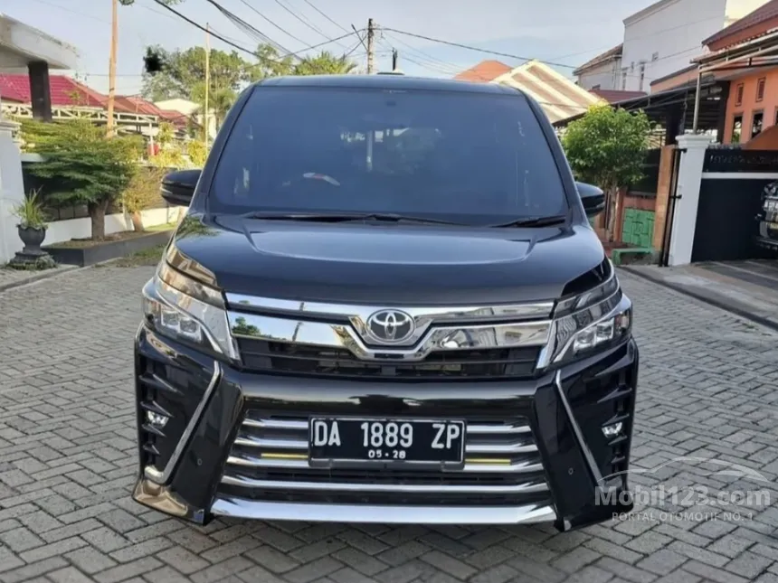 2018 Toyota Voxy MPV