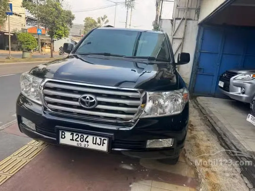 2011 Toyota Land Cruiser 200 Standard spec SUV