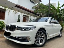 2018 BMW 520i 2.0 Luxury Sedan ATPM White On Saddle Tan Km20Rb Tangan Pertama White On Black Total Dp 225 Juta 520 i 2019 Ganteng