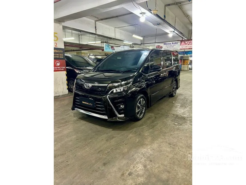2017 Toyota Voxy MPV