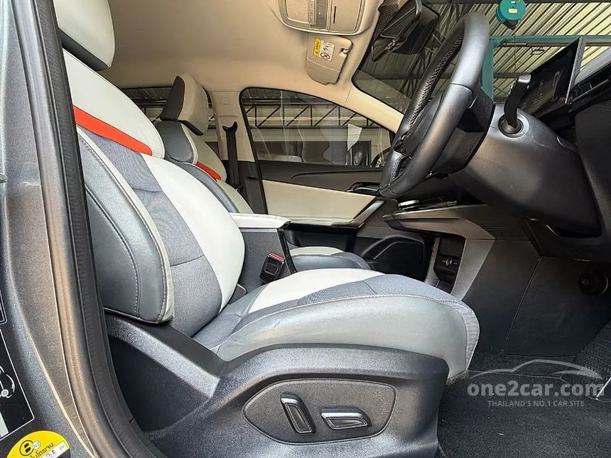 2024 MG MG4 X Hatchback