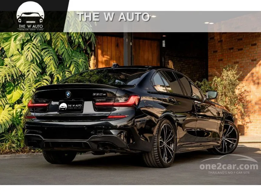 2020 BMW 330e M Sport Sedan