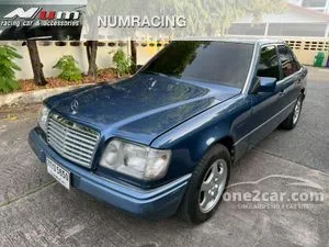 1994 Mercedes-Benz E220 2.2 Sedan