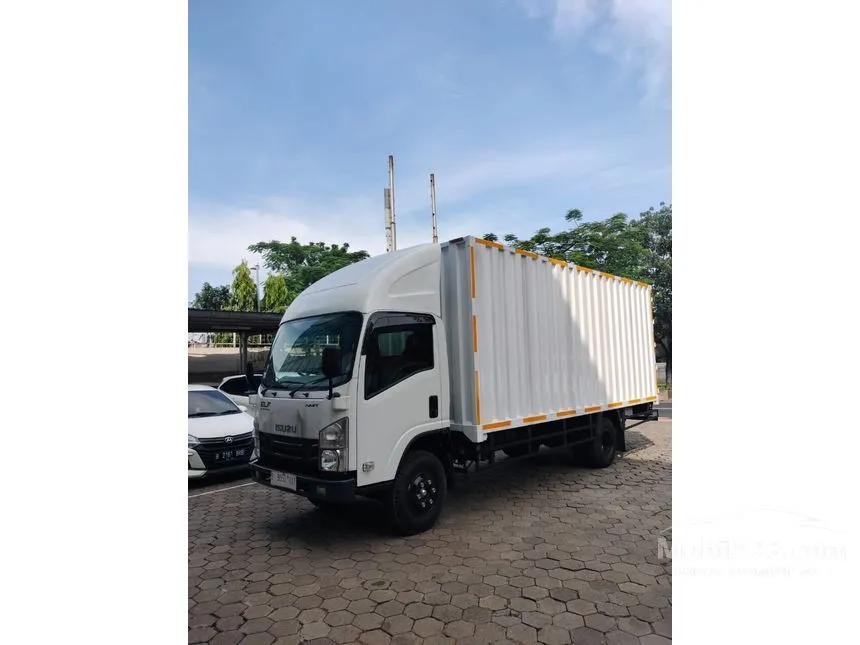 Jual Mobil Isuzu Elf 2023 NMR 71 L 4.8 di Banten Manual Trucks Putih Rp 400.000.000