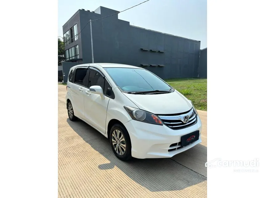 2013 Honda Freed S MPV